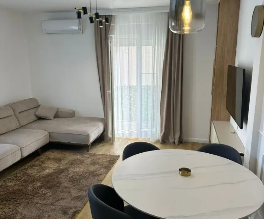 Rent, two bedroom apartment, 75m², Gruda, Cetinje
