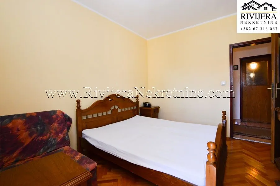 Prodaja, trosoban stan, 95m², Centar, Herceg Novi