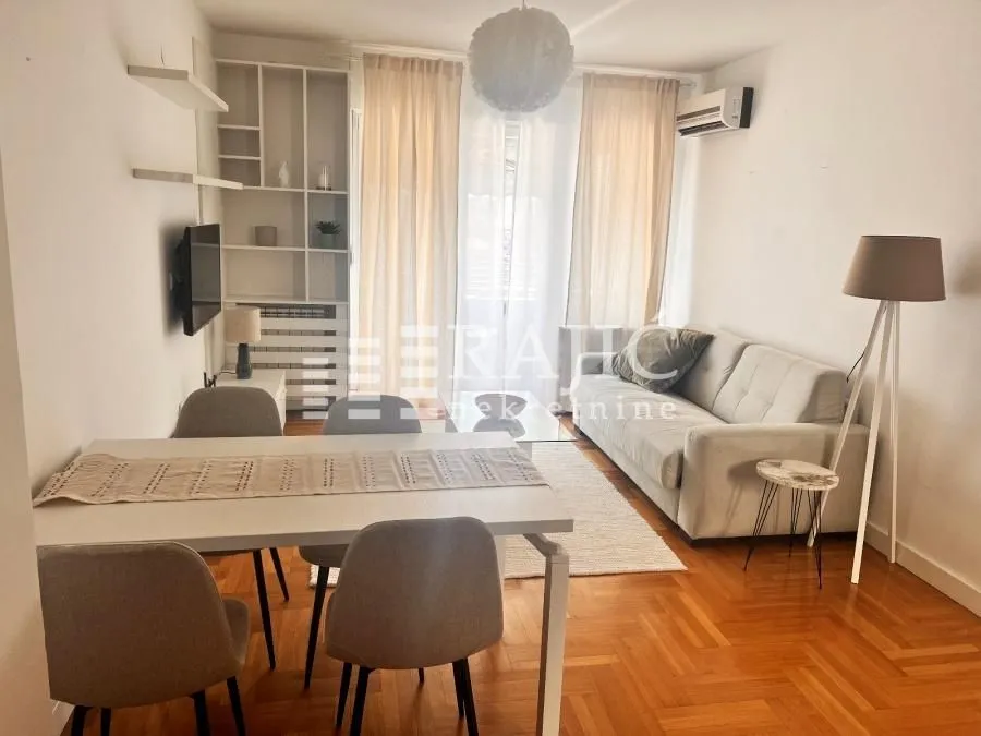 Rent, one bedroom apartment, 45m², Čubura, Beograd