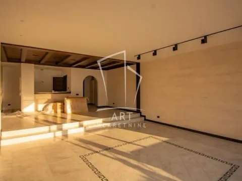 Sale, four bedroom apartment, 150m², Kalenić Pijaca, Vračar Sve Podlokacije - image 14