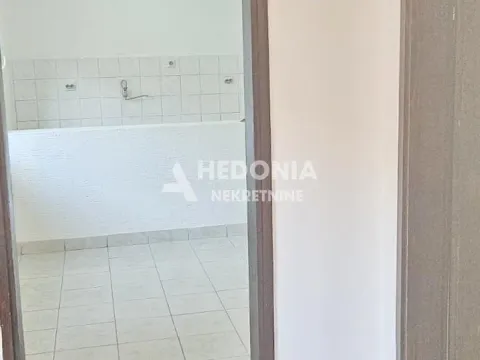 Izdavanje, poslovni prostor, 48m², Gradska Bolnica, Zvezdara Sve Podlokacije - image 4