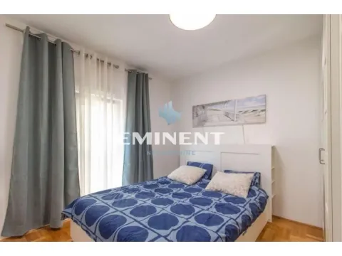 Rent, two bedroom apartment, 46m², Vračar Hram, Vračar Sve Podlokacije - image 4