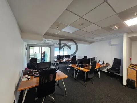 Izdavanje, poslovni prostor, 55m², Preko Morače, Podgorica - image 3