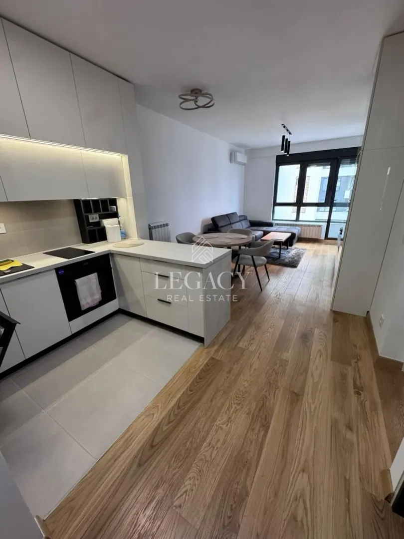 Izdavanje, dvosoban stan, 47m², Voždovac Sve Podlokacije, Beograd