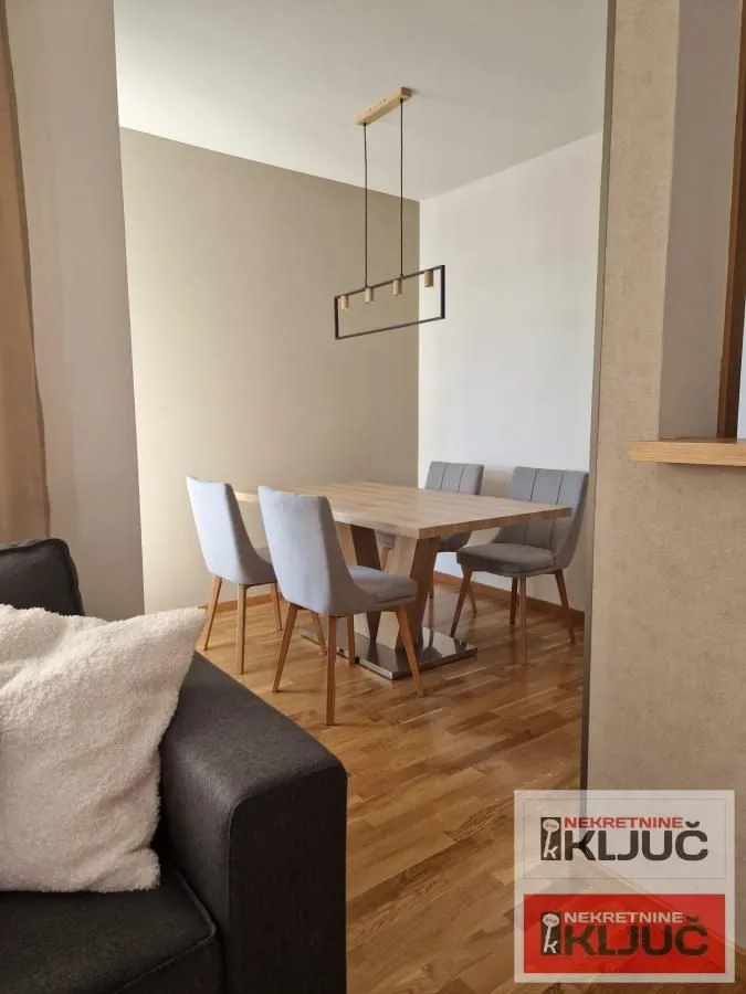 Izdavanje, trosoban stan, 67m², Novo naselje, Novi Sad
