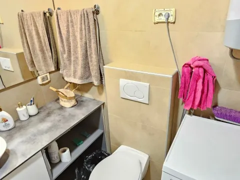 Rent, one bedroom apartment, 54m², City Kvart, Podgorica - image 11