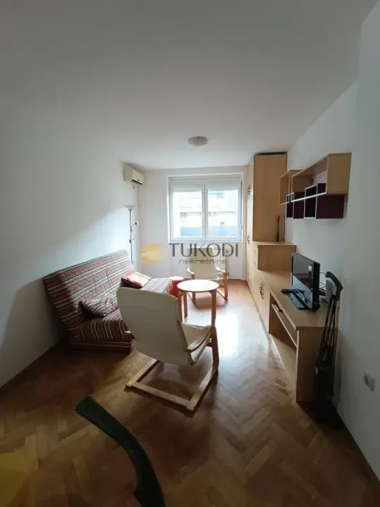Rent, studio apartment, 25m², Grbavica, Novi Sad Sve Podlokacije