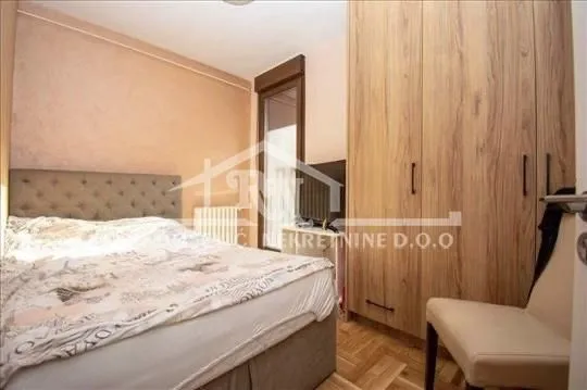 Prodaja, trosoban stan, 88m², Labudovo Brdo, Beograd