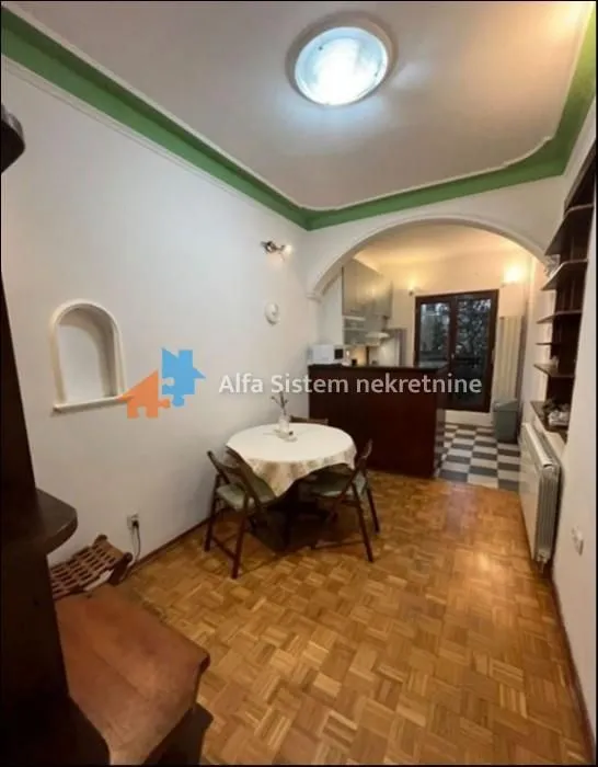 Izdavanje, trosoban stan, 120m², Stari Grad, Beograd
