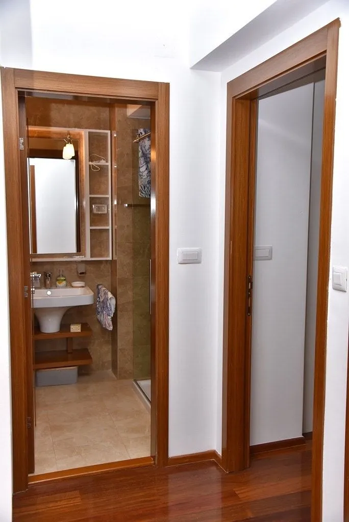 Rent, four bedroom apartment, 140m², Centar, Podgorica
