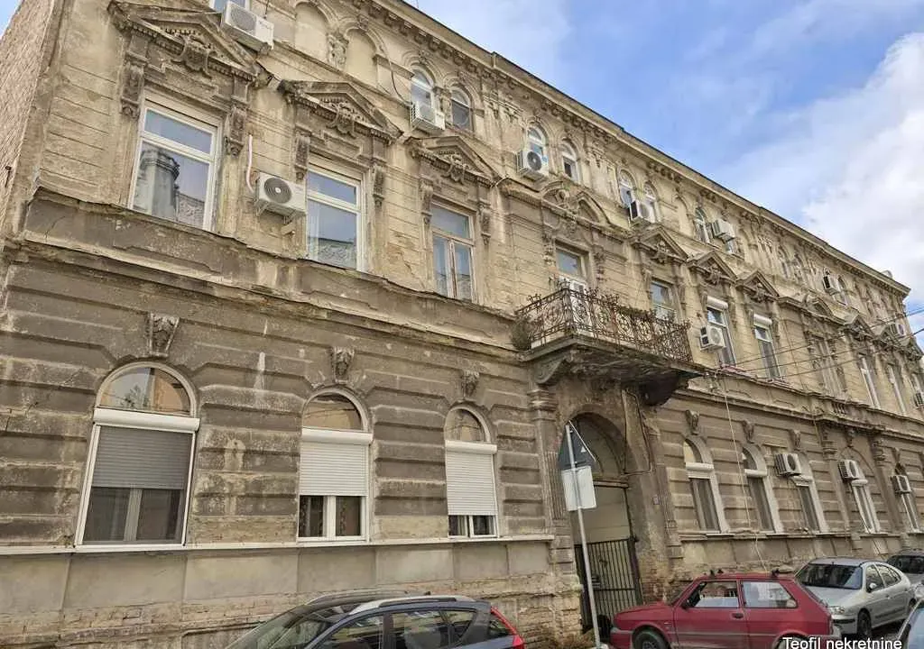 Izdavanje, dvosoban stan, 72m², Zemun Centar, Zemun Sve Podlokacije