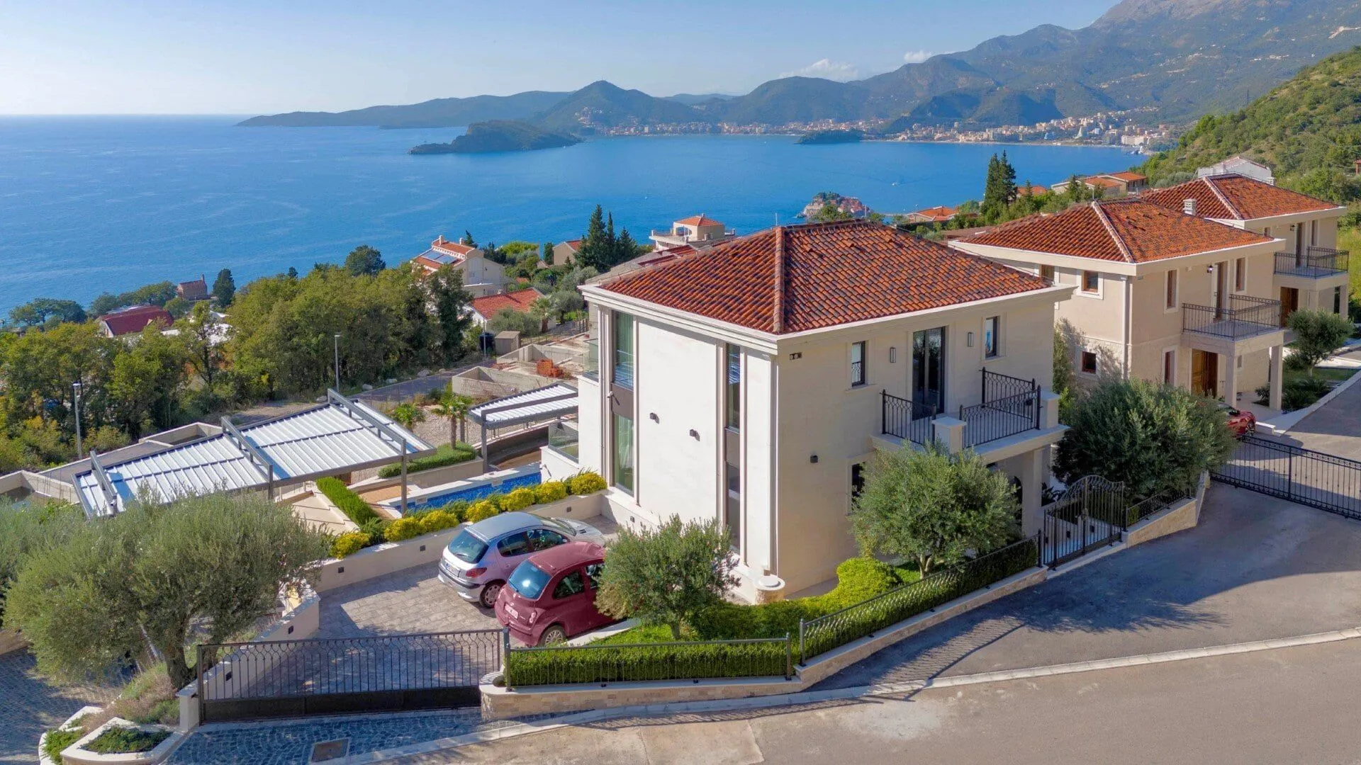 Sale, house, 400m², Blizikuće, Budva