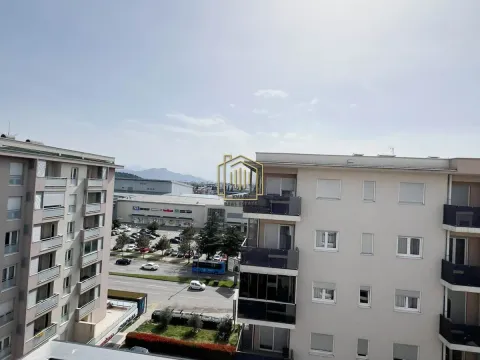 Prodaja, jednosoban stan, 53m², City Kvart, Podgorica - image 14