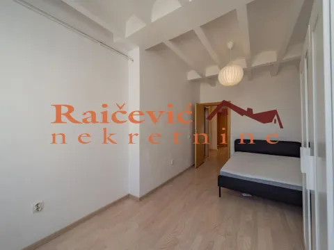 Prodaja, dvosoban stan, 68m², Centar, Stara Pazova - image 14