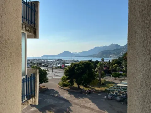 Rent, two bedroom apartment, 65m², Centar, Bar - image 8