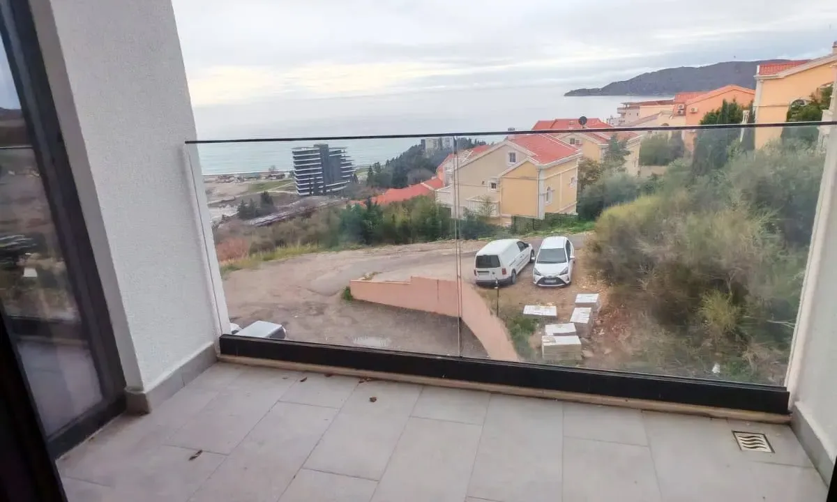 Sale, one bedroom apartment, 44m², Bečići, Budva