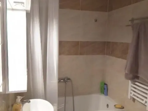 Izdavanje, trosoban stan, 55m², Stari Grad, Beograd - image 11