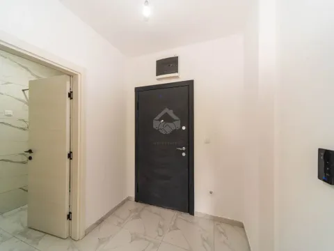 Sale, one bedroom apartment, 43m², Stari Aerodrom, Podgorica - image 11
