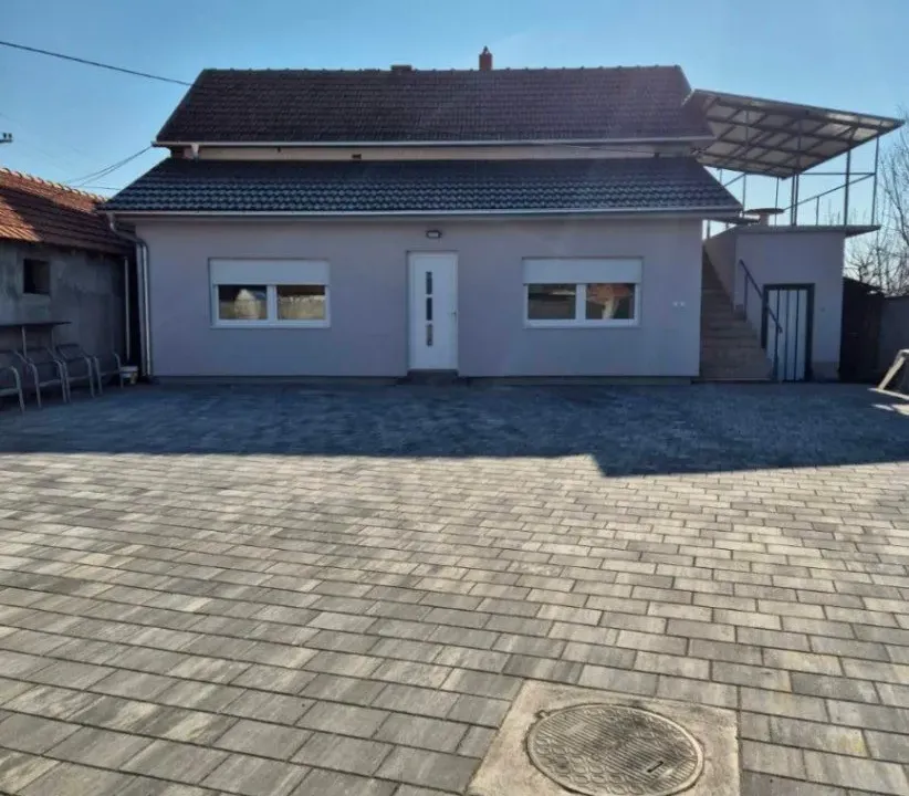Sale, house, 160m², Batajnica, Beograd