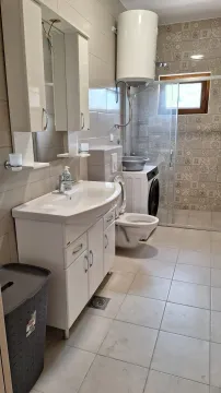 Prodaja, trosoban stan, 220m², Tivat, Crna Gora - image 12