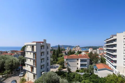 Stan in Bečići
