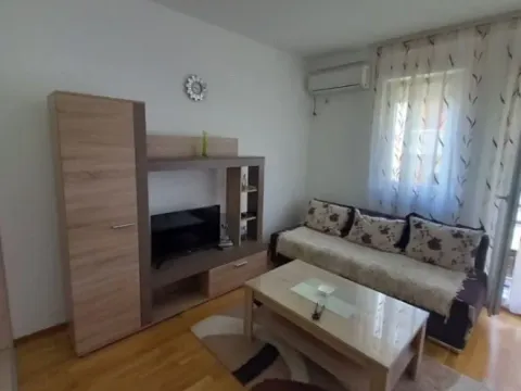 Izdavanje, garsonjera, 28m2, Tuški Put, Podgorica