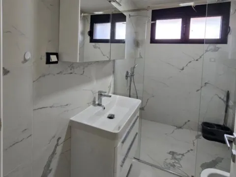 Rent, two bedroom apartment, 100m², Dalmatinska ulica, Podgorica - image 4