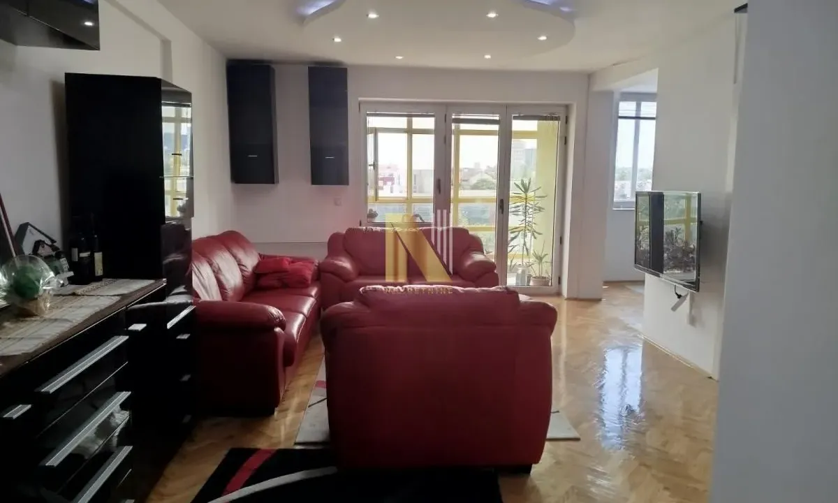 Prodaja, trosoban stan, 101m², Bulevar Oslobodjenja, Novi Sad Sve Podlokacije