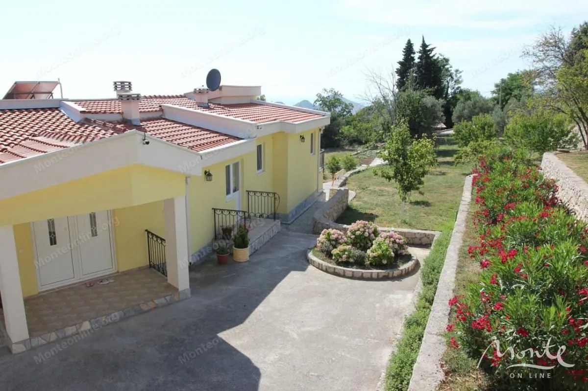 Prodaja, kuća, 380m², Dobre Vode, Bar