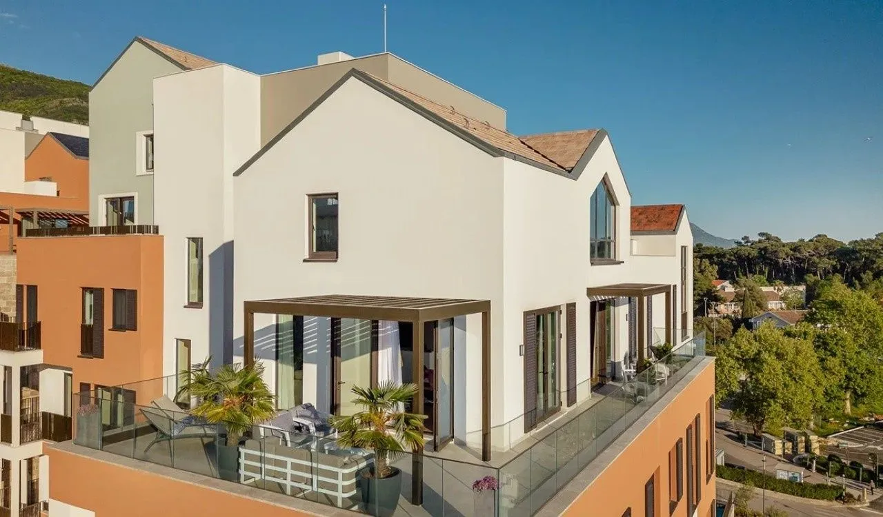 Sale, two bedroom apartment, 179m², Porto Montenegro, Tivat