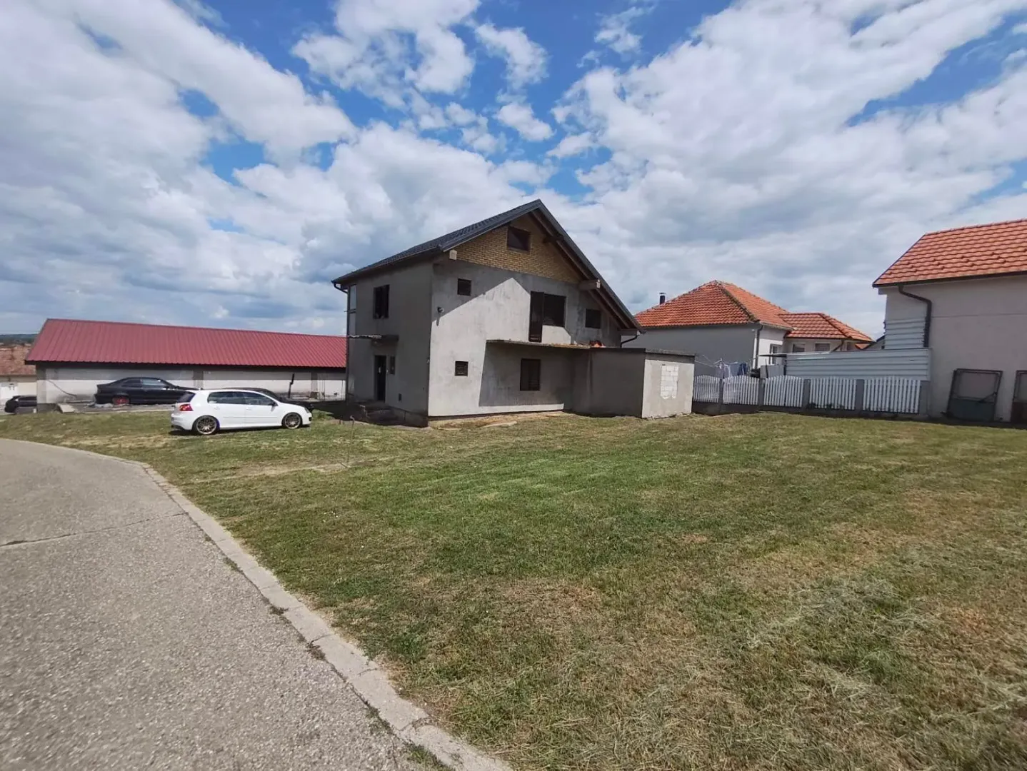 Prodaja, kuća, 212m², Klupci, Loznica