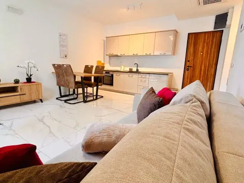 Prodaja, jednosoban stan, 42m², Rafailovići, Budva - image 3