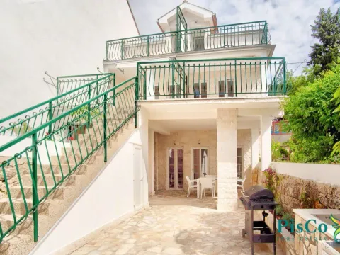 Sale, four bedroom apartment, 200m², Herceg Novi, Crna Gora - image 1