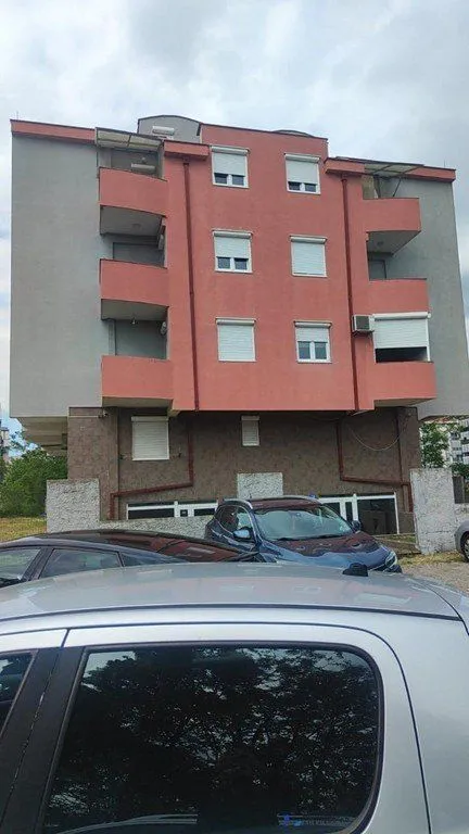 Izdavanje, dvosoban stan, 55m², Podgorica, Crna Gora