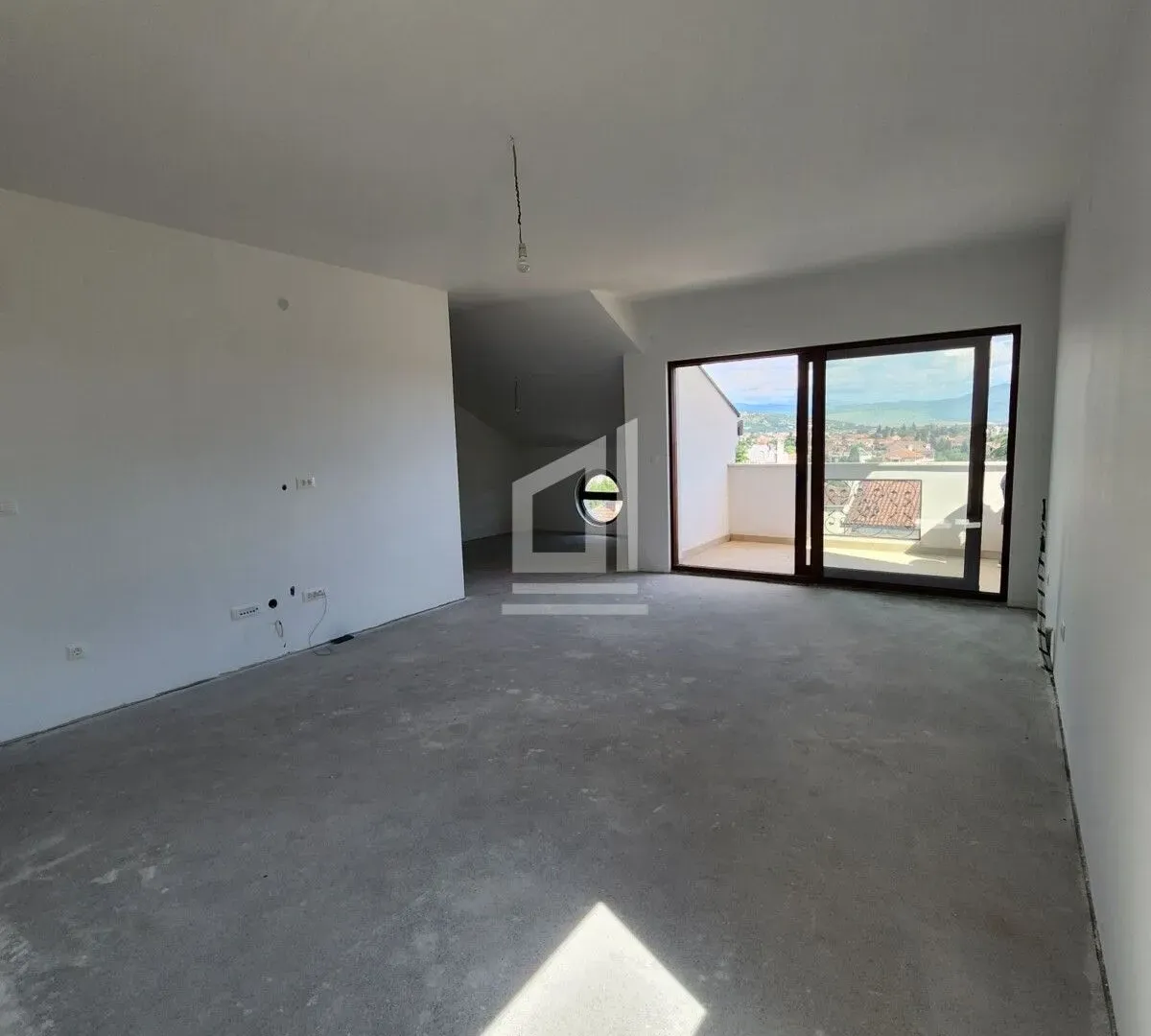 Prodaja, četvorosoban stan, 164m², Gorica C, Podgorica