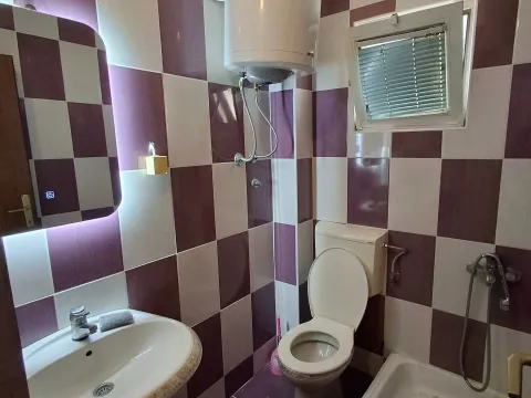 Daily-rent, studio apartment, 29m², Podkošljun, Budva - image 4