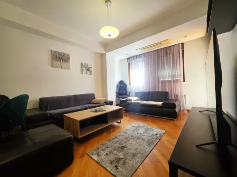 Rent, apartment, 53m², City Kvart, Podgorica - image 2