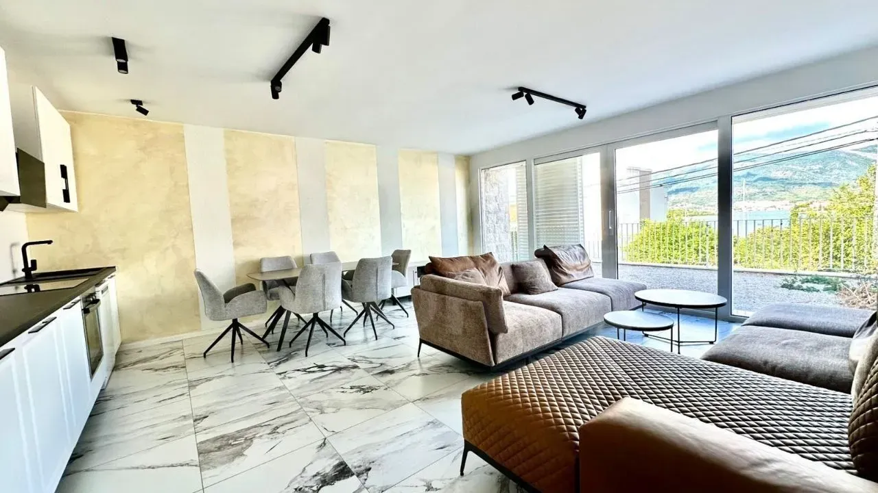 Sale, house, 85m², Obala Đuraševića, Tivat