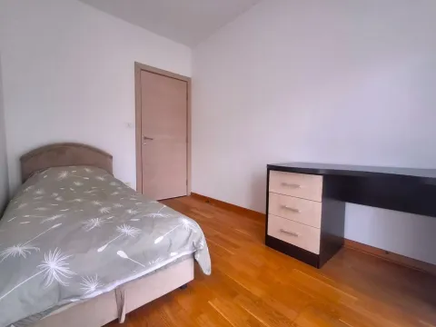 Rent, three bedroom apartment, 120m², City Kvart, Podgorica - image 12