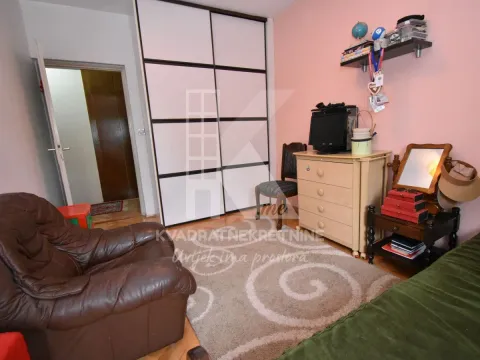 Prodaja, četvorosoban stan, 120m², Blok 7, Podgorica - image 16