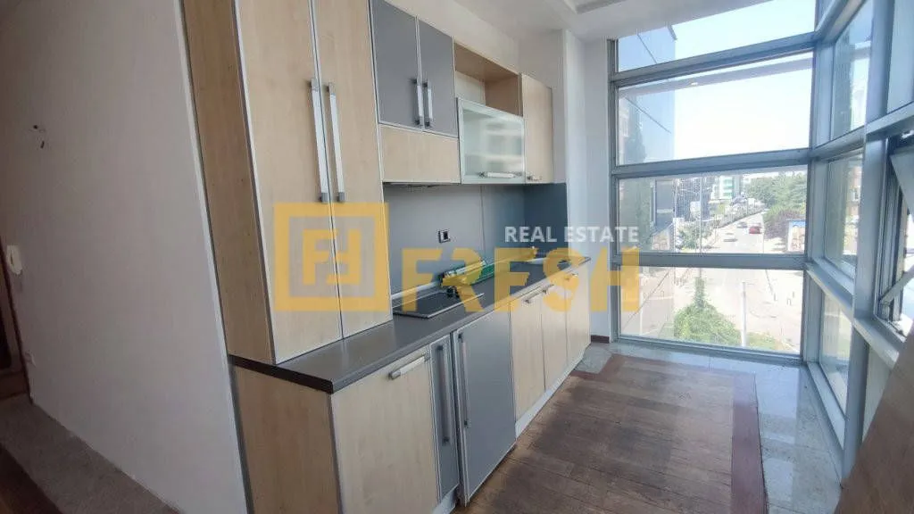 Rent, office space, 160m², Preko Morače, Podgorica