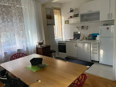 Izdavanje, jednosoban stan, 74m², Centar, Podgorica - image 3