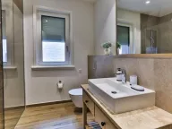 Sale, two bedroom apartment, 95m², Luštica, Tivat - image 10