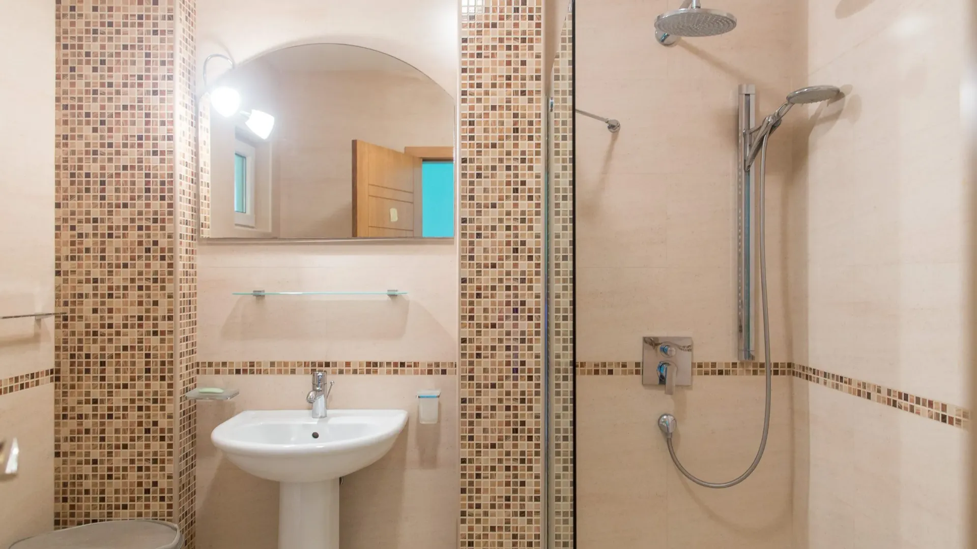 Sale, two bedroom apartment, 103m², Sveti Stefan, Budva