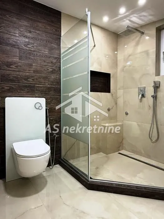 Rent, apartment, 120m², Kalenić Pijaca, Vračar Sve Podlokacije