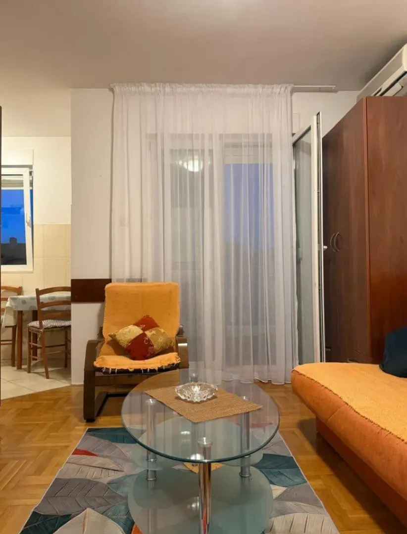 Rent, studio apartment, 28m², Zabjelo, Podgorica