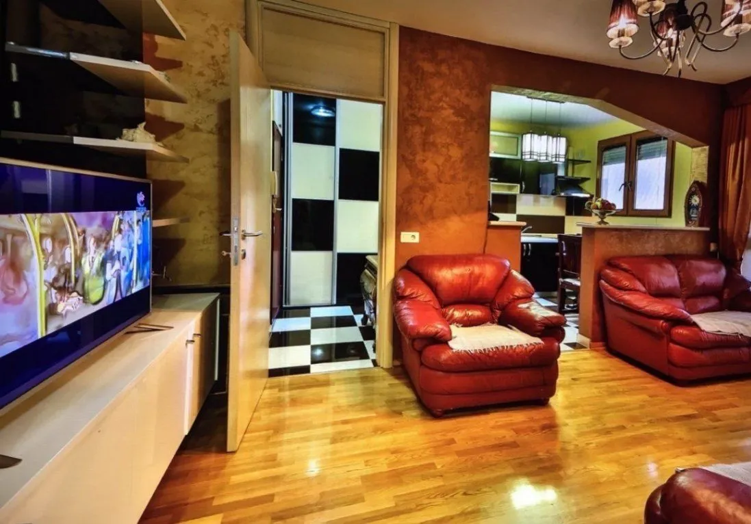 Rent, one bedroom apartment, 50m², Centar, Bar