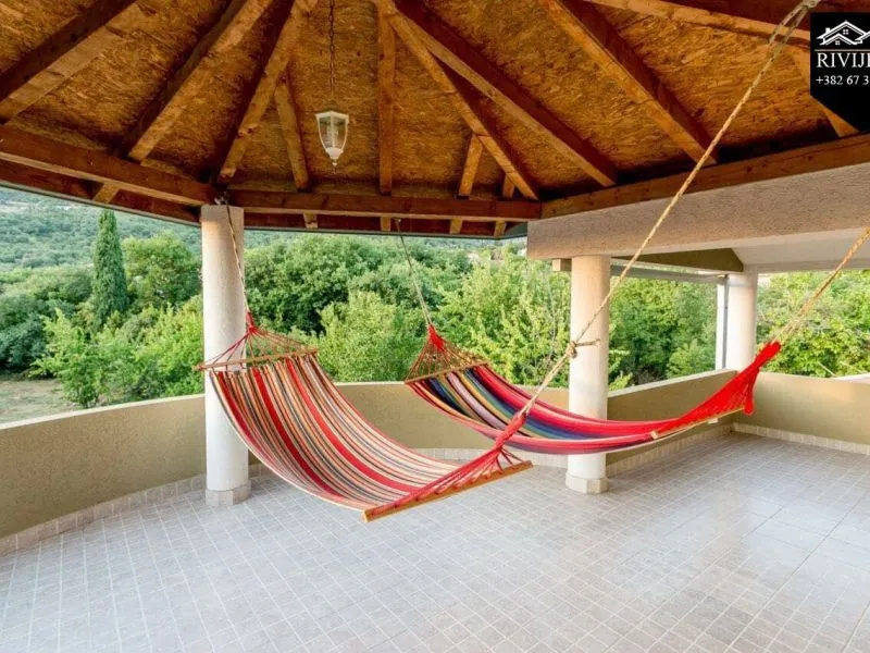 Prodaja, kuća, 380m², Podi, Herceg Novi