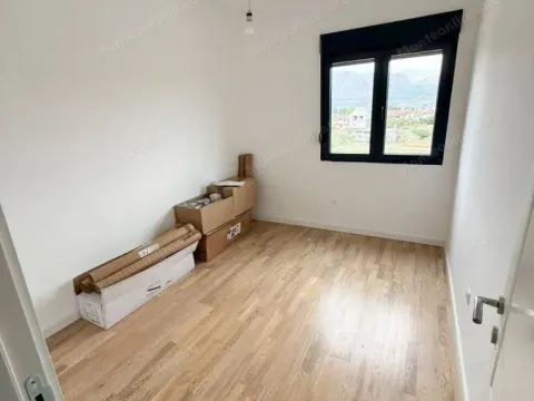 Prodaja, trosoban stan, 90m², Donja Gorica, Podgorica - image 4