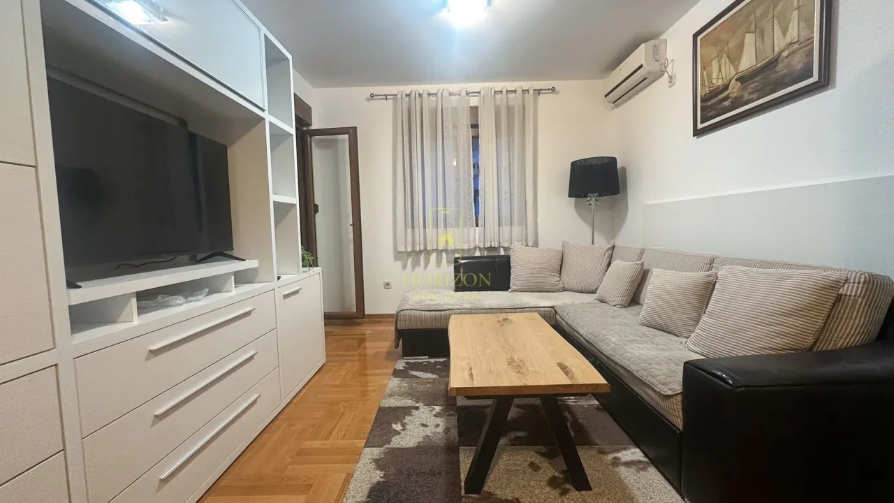 Prodaja, jednosoban stan, 44m², Stari Aerodrom, Podgorica